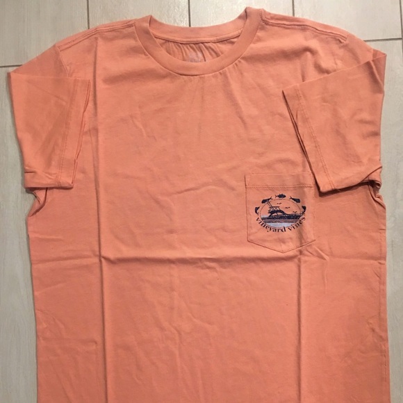 New Vineyard Vines Front Pocket Sail Tee Shirt - Picture 2 of 3